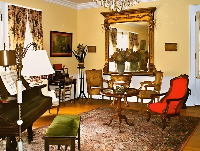 Public Area, Whistler's Inn, Berkshire