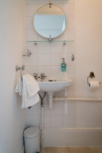 Bathroom 2, The Weatherdene, Norfolk