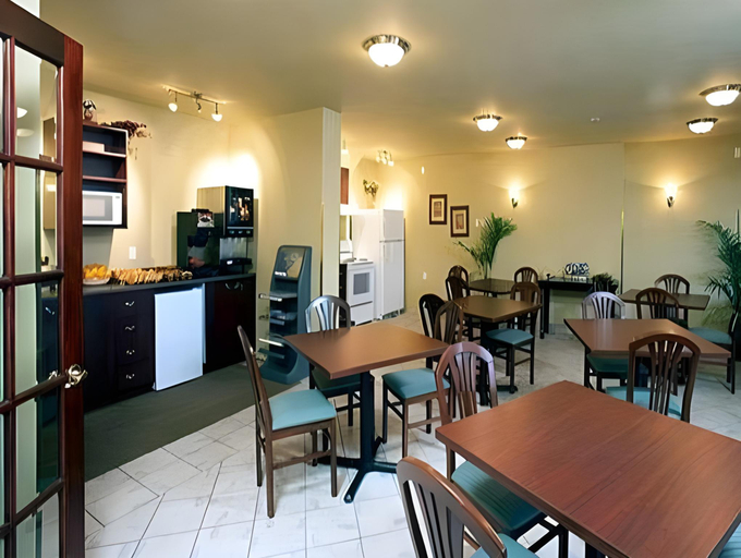 Food & Drinks 4, Hotel and Suites Les Laurentides, Les Pays-d'en-Haut