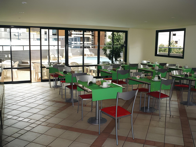 Food & Drinks 4, Costa Victoria Residence, Vitoria