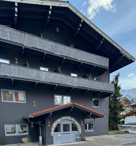 Exterior & Views 2, Two Brothers Inn, Schwaz