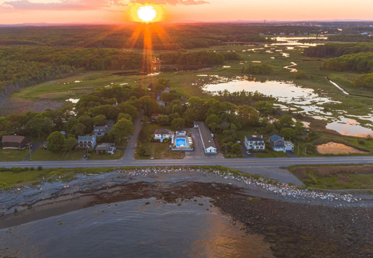 Others 4, Rye Motor Inn - Oceanfront, Walk to Beach, Rockingham