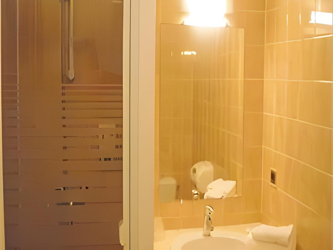 Bathroom 3, Citôtel les Eleis, Vendée