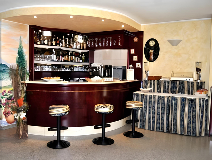 Food & Drinks 4, J Hotel, Torino
