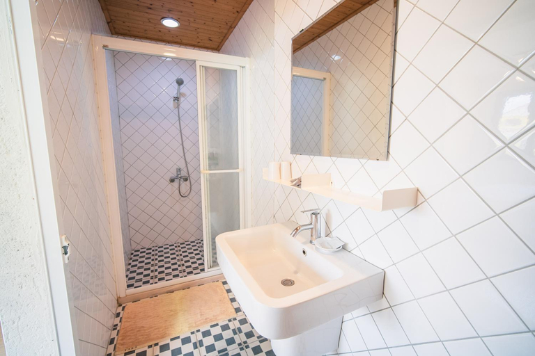 Bathroom 4, 夏漾旅店Summer Delight 包棟民宿, Pingtung