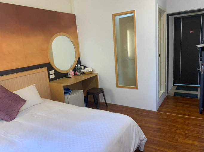 Bedroom 6