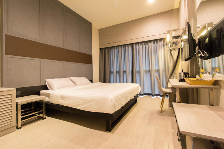 Bedroom 3, Lazy Sunday Hostel, Pathum Wan