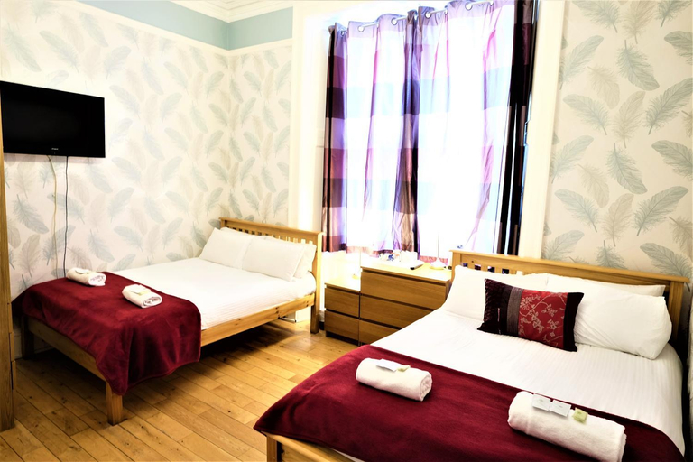 Bedroom 3, Balmore Guest House, Edinburgh