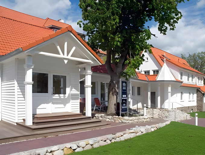 Others 2, Villa Godewind, Lübeck