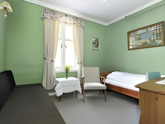 Bedroom 3, Fjærland Fjordstove Hotell - Huseby Hotelldrift AS, Balestrand