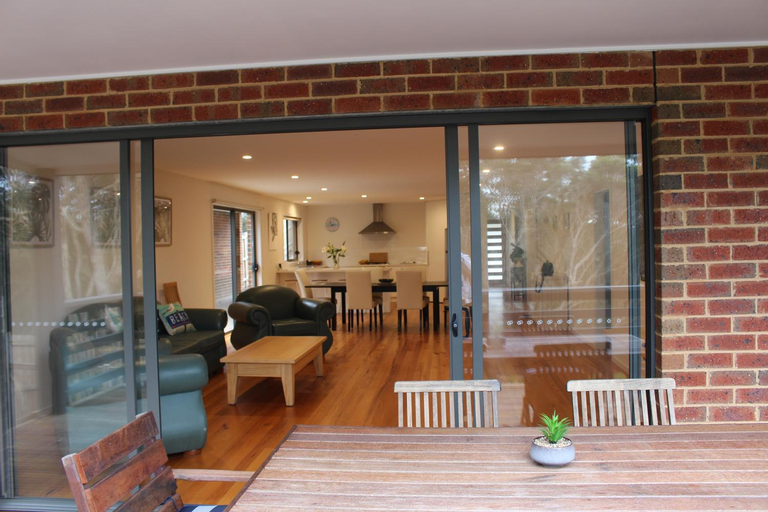 kanburra house, Mornington P'sula - South