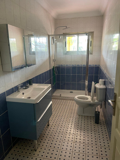 Bathroom 3, Domaine des Maldives, Mfoundi