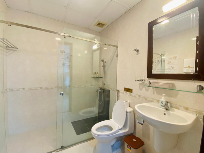 Bathroom 5, LILA Hotel & Apartments, Ho Chi Minh City