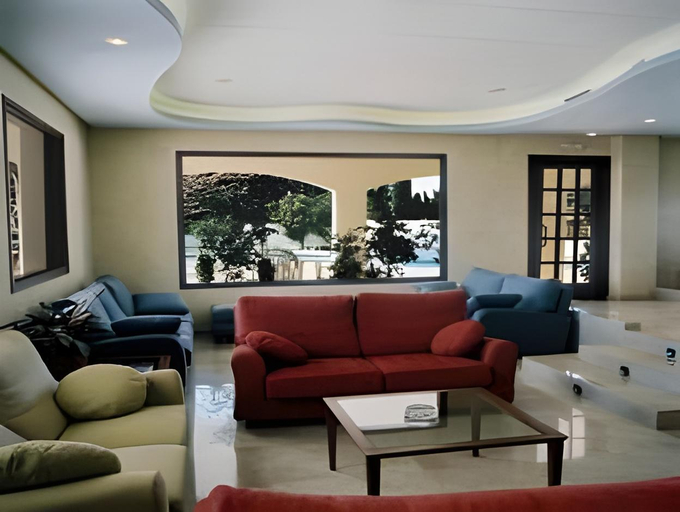 Public Area 2, Bon Retorn Hotel Restaurant, Girona