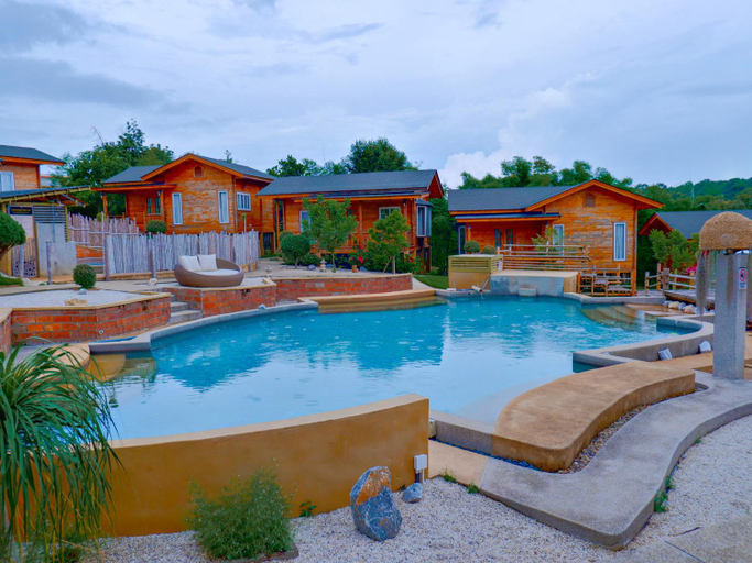 Swimming Pool 3