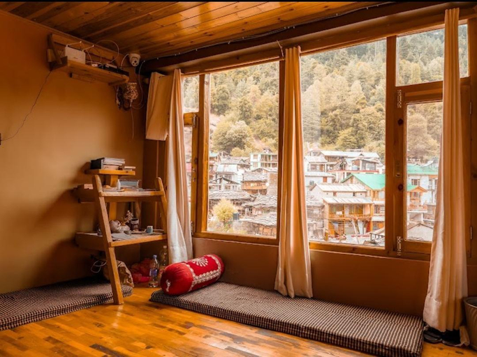 Others 3, Hodophile Home Manali, Kullu