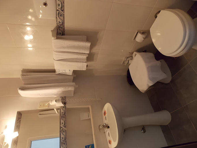 Bathroom 4, Bonne Etoile, n.a351