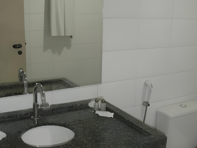 Bathroom 4, VOA Ambassador Flat, João Pessoa