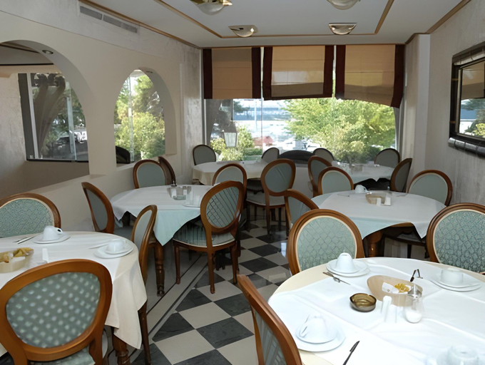 Food & Drinks 5, Jolly Hotel, Epirus