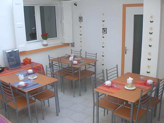 Others 4, Hotel Le Centre, Pyrénées-Orientales