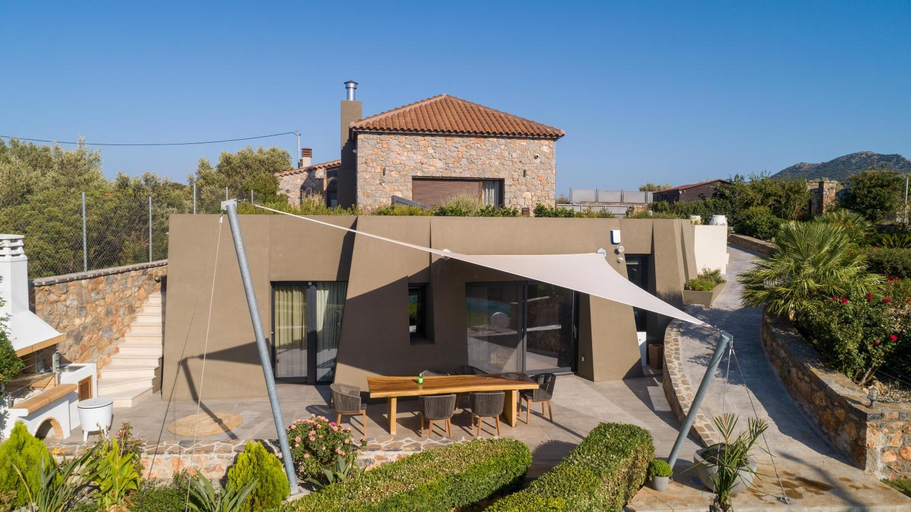 5, LITHARI Luxury Villa with Private Pool, Your Perfect Retreat, Crete, Crete