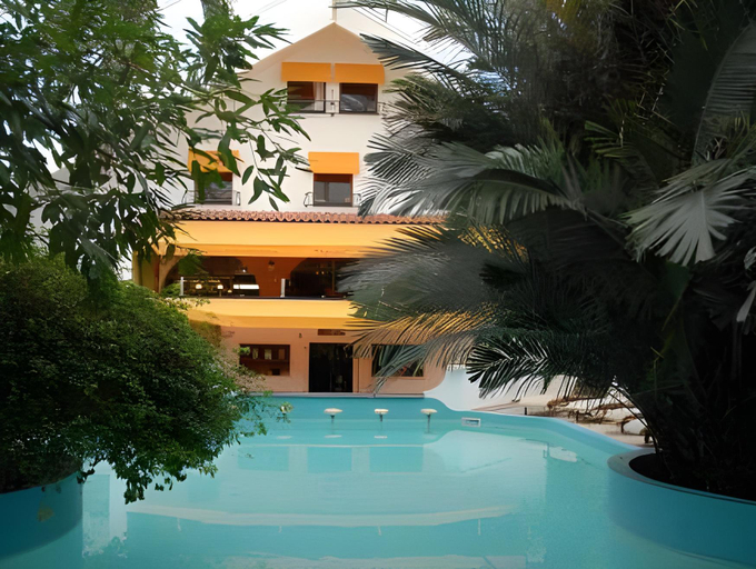 Sport & Beauty 2, Tropical Hotel, Luxembourg