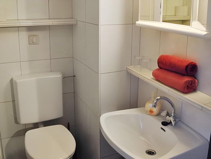 Bathroom 2, Gastehaus Pernull, Hermagor