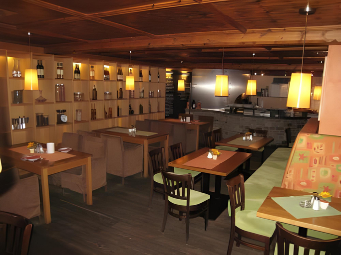 Others 2, Gasthaus Jakober, Kufstein