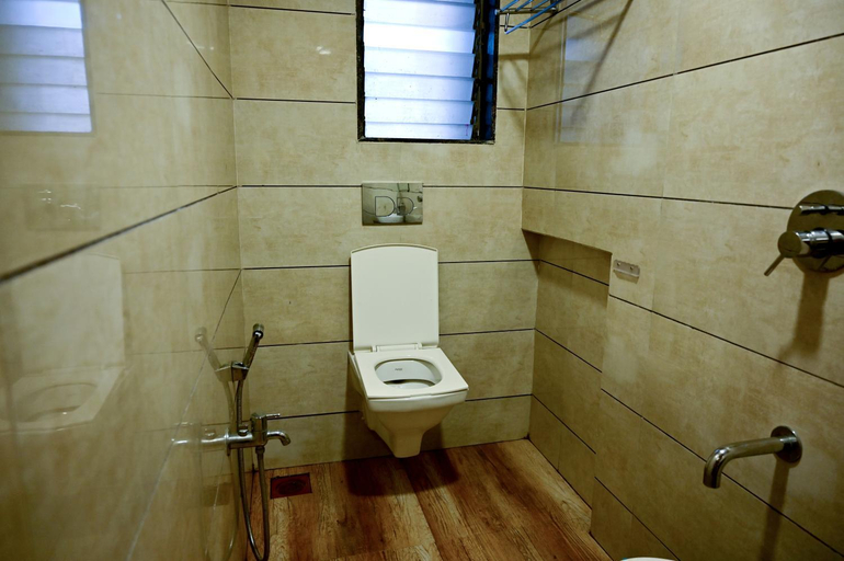 Bathroom 3, Hotel Dream Inn Thane, Thane