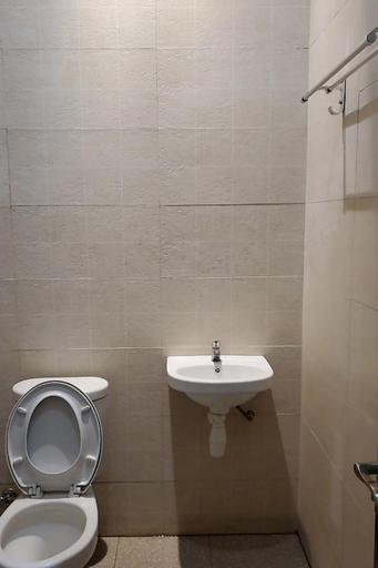 Bathroom 29