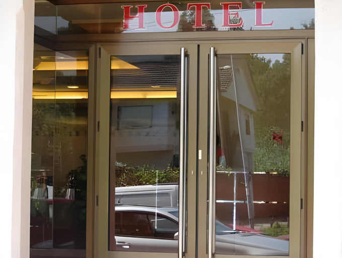 Others 5, Hotel Avion Vigo, Pontevedra