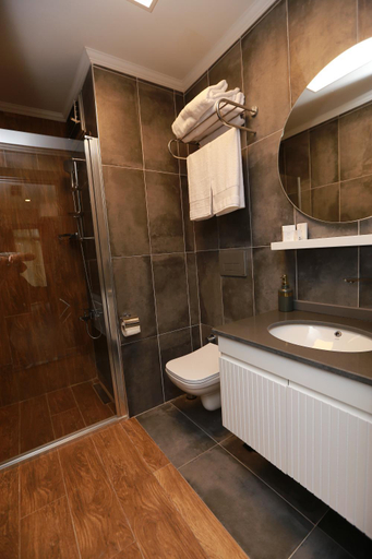 Bathroom, Pentahor Hotel, Piraziz