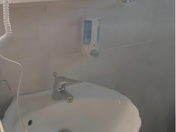 Bathroom 2, Alexandros, Central Greece