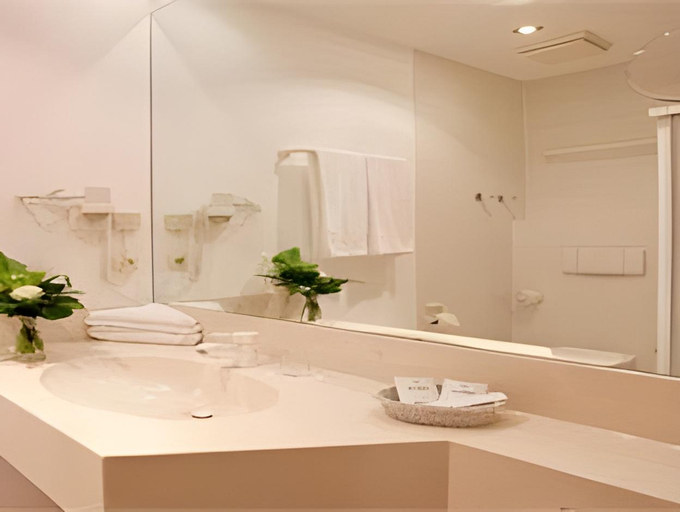 Bathroom 5, Taste Hotel Kulmbach, Kulmbach