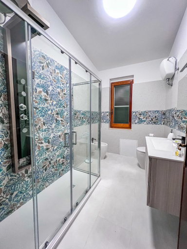 Bathroom 3, Villa Gladyr, Ogliastra