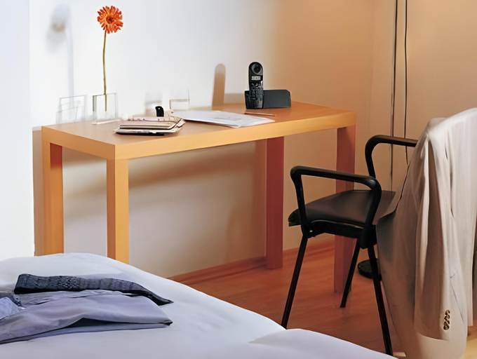 Bedroom 2, Hotel Aleo, Bochum