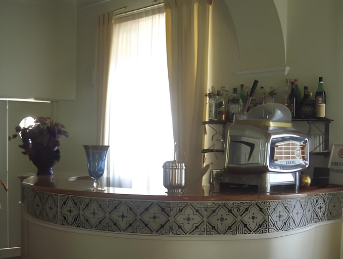 Others 5, Hotel Claila, Chieti