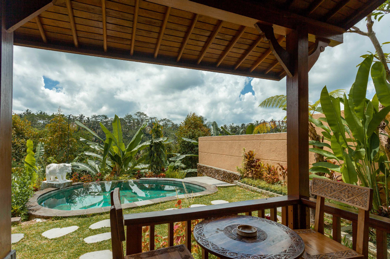 Swimming Pool 22