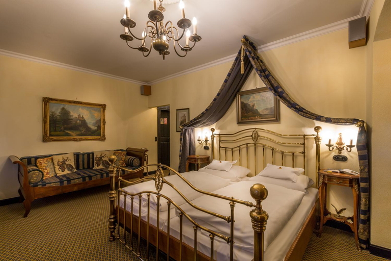 Bedroom 21