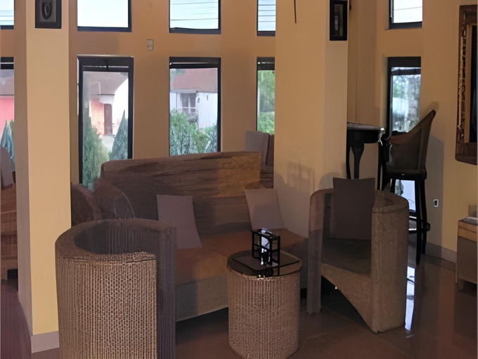 Public Area 3, Keto Hotel