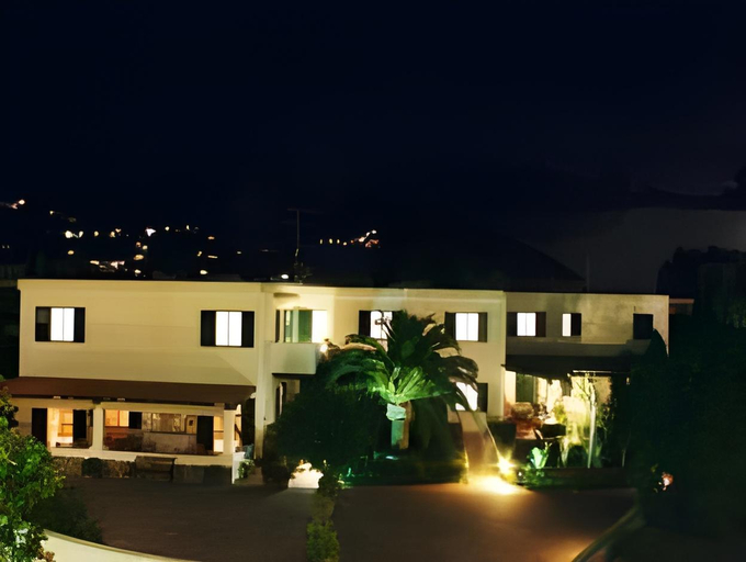 Exterior & Views 2, Residence La Giara, Messina