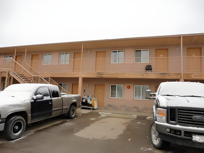 Others 4, Aspen Motor Inn, Division No. 11