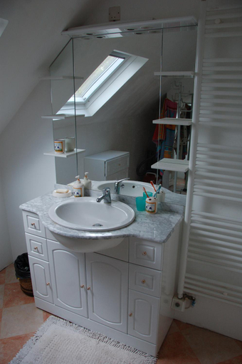 Bathroom 2, Le Coffret d'avenir, Loiret