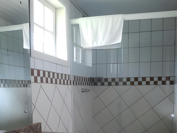 Bathroom 2, Pousada Toca das Bromelias, Campo Limpo Paulista