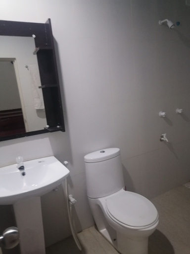 Bathroom 2, The Rose Garden House