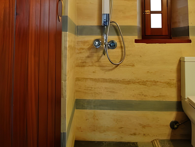Bathroom 2, Kalnterimi Guesthouses, Peloponnese