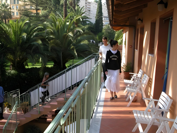 Others 4, Hotel Pavillon Imperial, Alpes-Maritimes