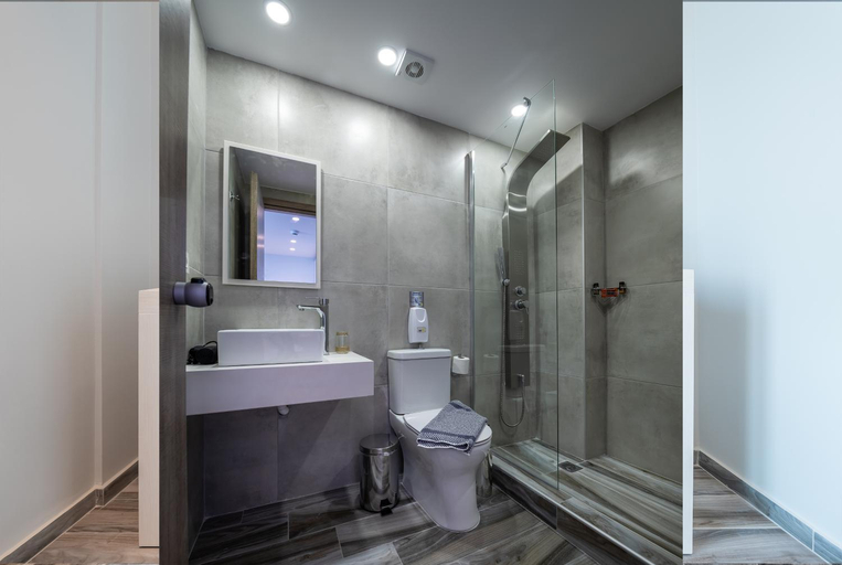 Bathroom 3, Kyma Rooms, South Aegean