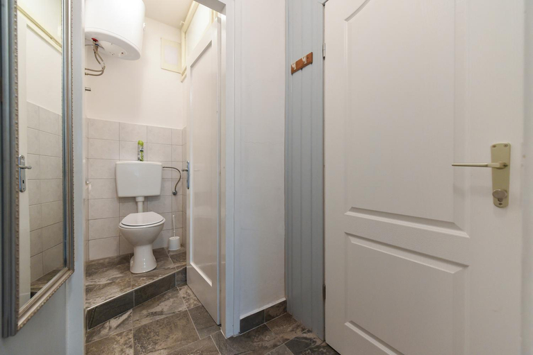 Bathroom 2, Apartments Dado, Zadar