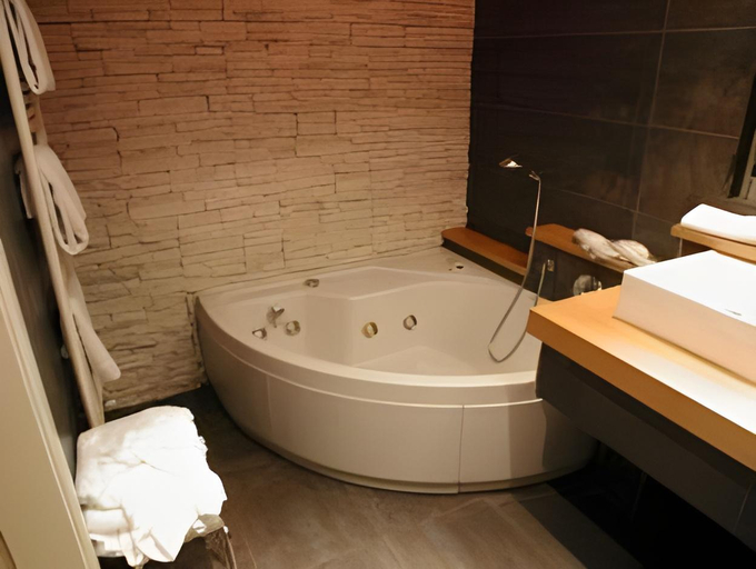 Bathroom 5, Hotel Mealba Suite & Pool, Varese